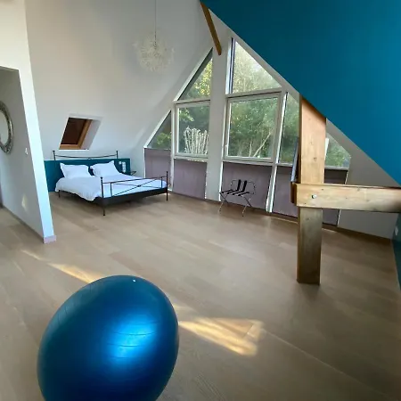 Villa Panorama, Vue Et Falaises D *
